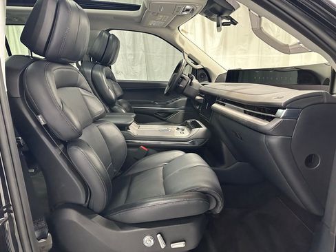 Used 2025 Lincoln Navigator Reserve image 66