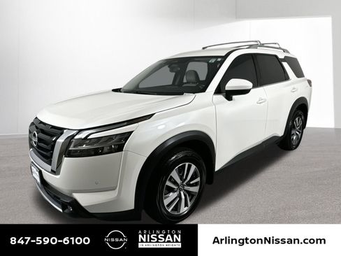 Used 2022 Nissan Pathfinder SL AWD/4WD image 1