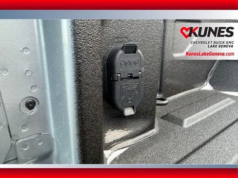 New 2026 GMC Sierra 3500 SLE w/ SLE Value Package image 23