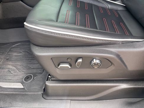 Used 2025 GMC Yukon AT4 Ultimate w/ LPO, Floor Liner Package AWD/4WD image 10