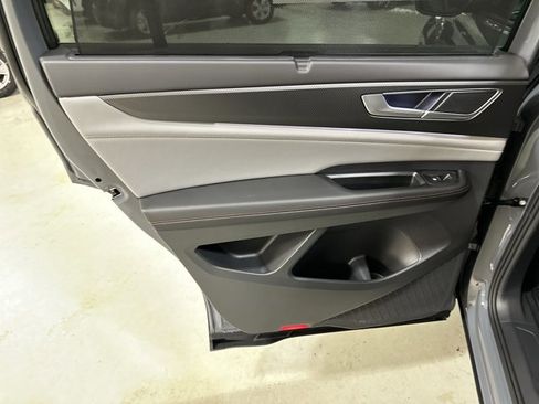New 2026 Volkswagen Atlas Peak Edition AWD/4WD image 24