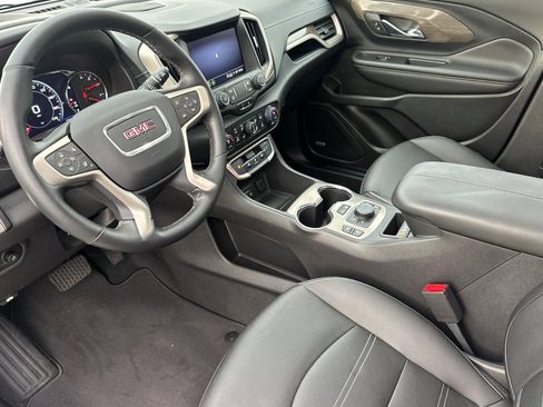 Used 2023 GMC Terrain Denali w/ Denali Premium Package image 10