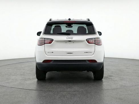 Used 2025 Jeep Compass Limited image 7