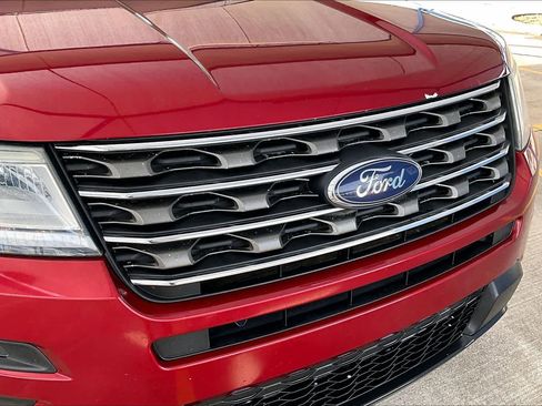 Used 2017 Ford Explorer FWD image 29