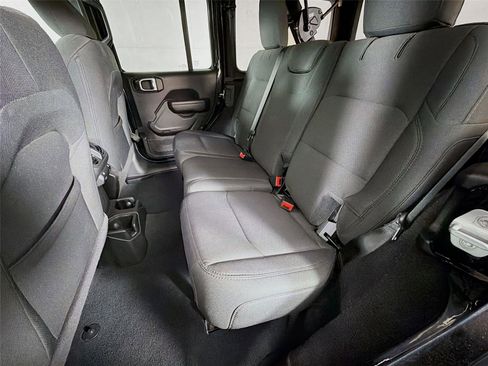 Used 2022 Jeep Wrangler Unlimited Sport AWD/4WD image 21