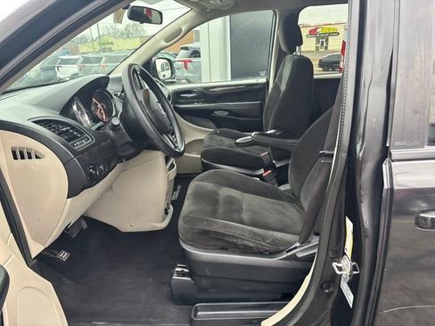 Used 2015 Dodge Grand Caravan SXT w/ Quick Order Package 29G SXT image 9