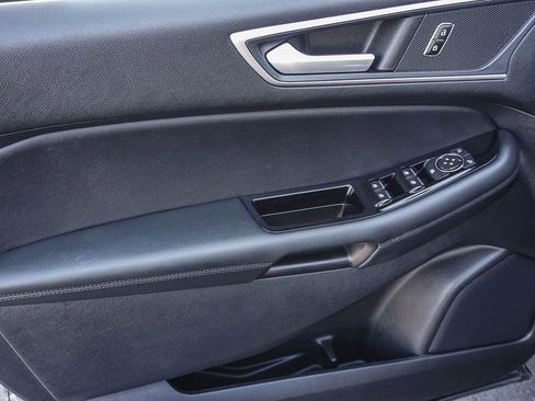 Used 2020 Ford Edge SEL w/ Convenience Package image 19