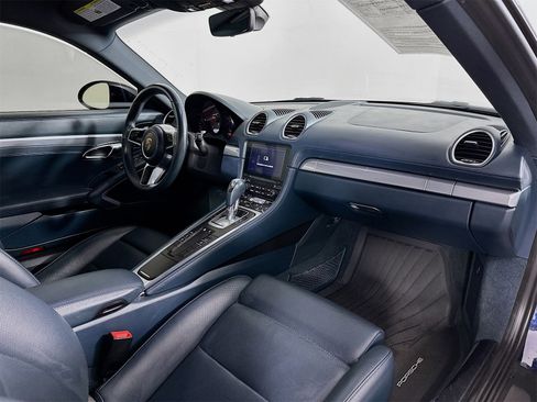 Used 2018 Porsche 718 Cayman image 26