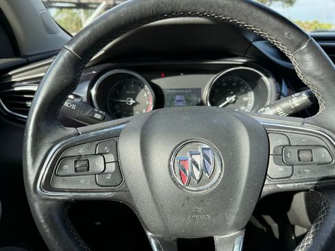 Used 2021 Buick Encore GX Essence image 21