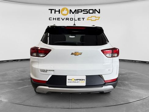 Used 2023 Chevrolet TrailBlazer LT FWD image 4