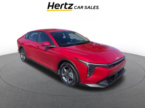 Used 2025 Kia K4 LXS image 1