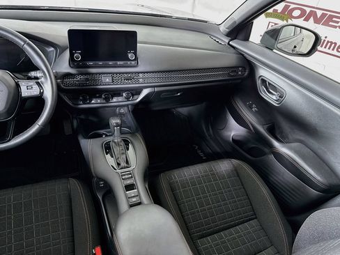 Used 2024 Honda HR-V Sport image 25
