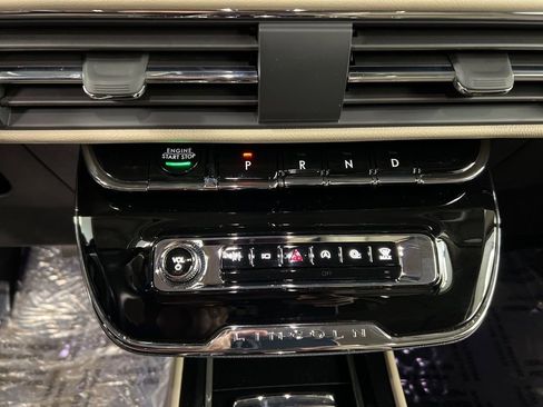 New 2026 Lincoln Corsair Reserve image 14