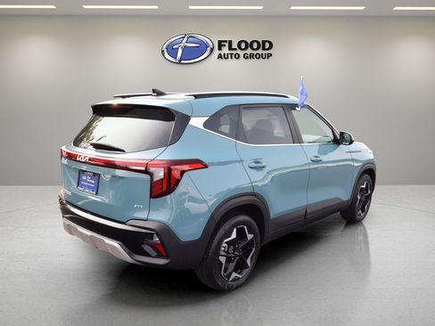 Used 2024 Kia Seltos EX image 4