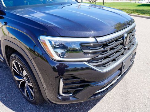 Used 2024 Volkswagen Atlas SEL Premium R-Line AWD/4WD image 25