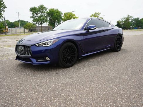 Used 2019 INFINITI Q60 3.0t Luxe AWD/4WD image 3