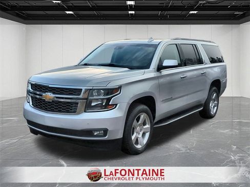Certified 2019 Chevrolet Suburban LT w/ Luxury Package image 4