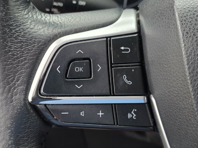Certified 2023 Toyota Sienna XLE FWD image 30