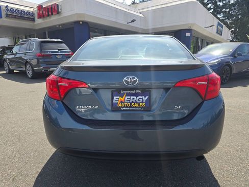 Used 2017 Toyota Corolla SE FWD image 6