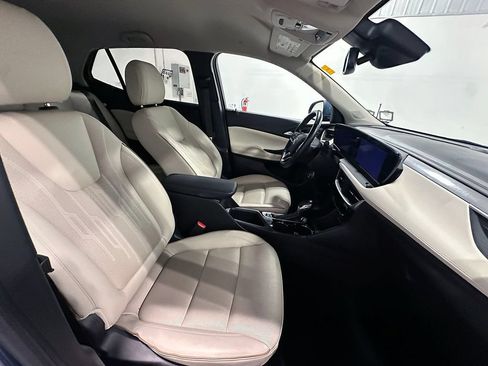 Used 2024 Buick Encore GX Avenir w/ Avenir Convenience Package AWD/4WD image 27