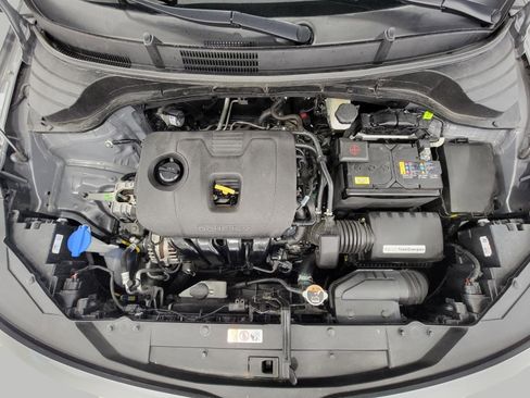 Used 2025 Kia Soul LX w/ LX Technology Package FWD image 8