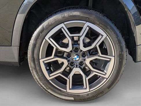 Used 2025 BMW X1 xDrive28i w/ Technology Package image 24