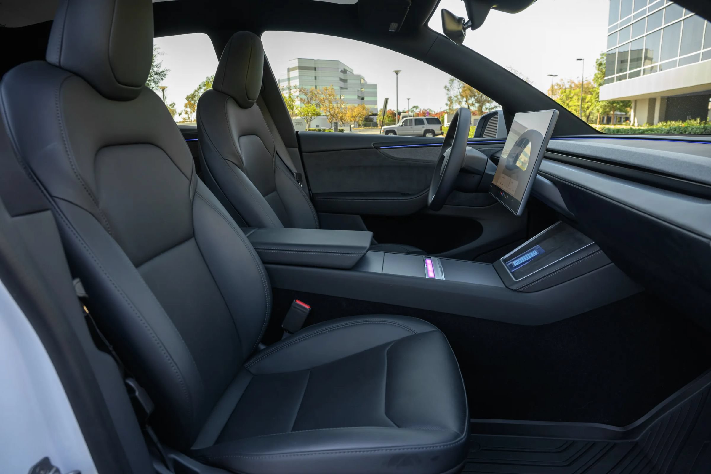 Used 2026 Tesla Model Y Long Range AWD/4WD image 36