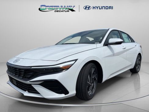 New 2025 Hyundai Elantra Limited image 4