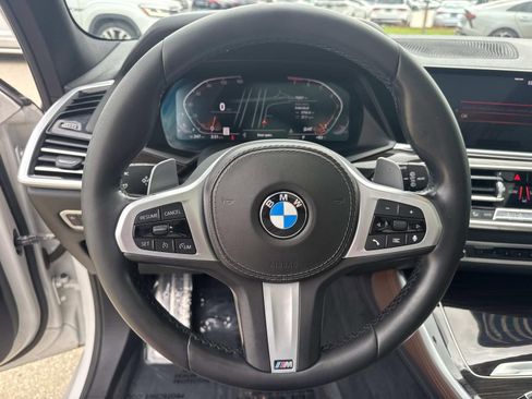 Used 2019 BMW X5 xDrive40i w/ M Sport Package AWD/4WD image 22