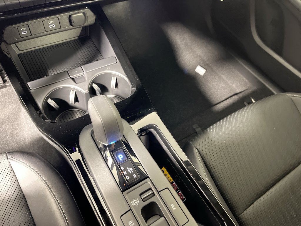 New 2027 Toyota Prius FWD image 22