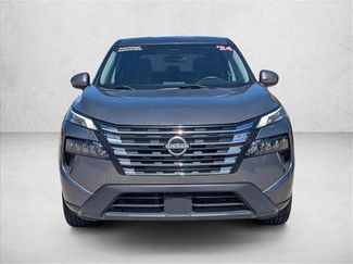 Used 2024 Nissan Rogue SV video 2