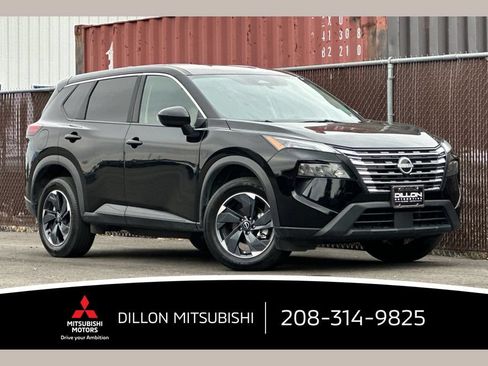 Used 2025 Nissan Rogue SV AWD/4WD image 1