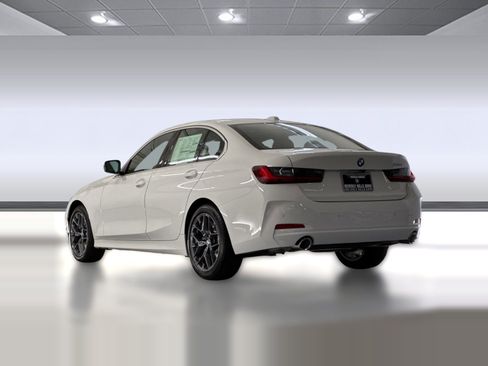 Used 2026 BMW 330i Sedan w/ Premium Package RWD image 3