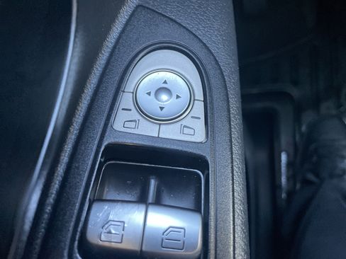 Used 2018 Mercedes-Benz Metris image 37