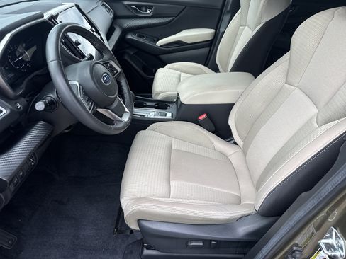 Used 2025 Subaru Ascent Premium AWD/4WD image 5