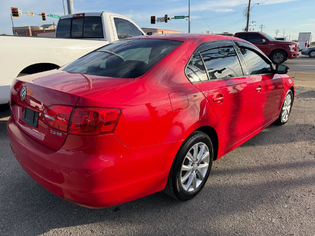 Used 2012 Volkswagen Jetta SE FWD image 8