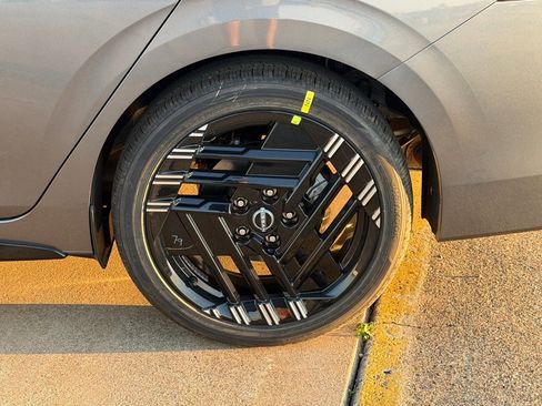 New 2026 Nissan Sentra SR image 25