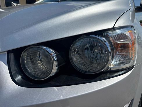 Used 2014 Chevrolet Sonic LT image 43