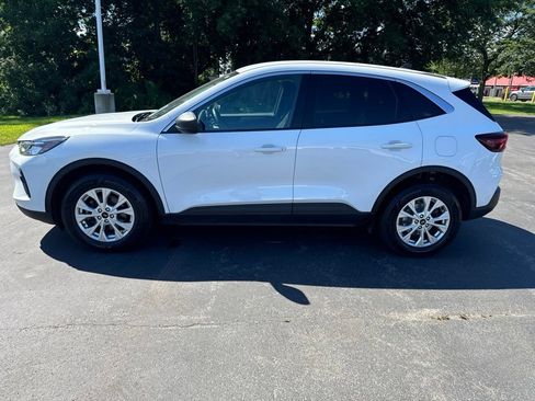 Used 2023 Ford Escape Active AWD/4WD image 4