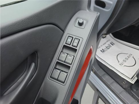 New 2026 Nissan Frontier PRO-4X w/ Pro-4x Convenience Package image 18