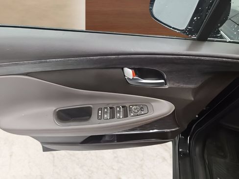 Used 2020 Hyundai Santa Fe SEL w/ Convenience + Premium Package FWD image 10