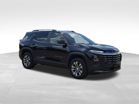 Used 2025 Chevrolet Equinox LT w/ Convenience Package II FWD image 4