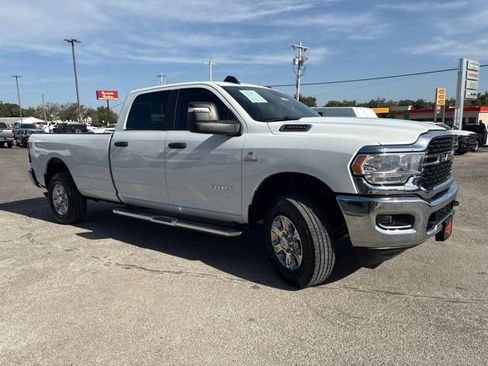 Used 2024 RAM 3500 Big Horn AWD/4WD image 6