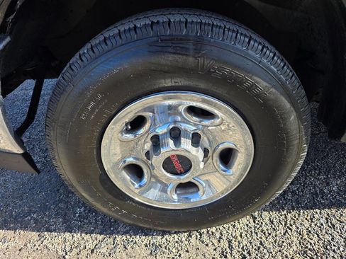 Used 2023 GMC Savana 3500 Extended w/ Driver Convenience Package image 33