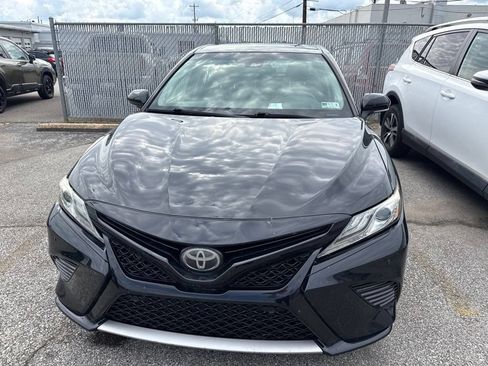 Used 2018 Toyota Camry XSE FWD image 35
