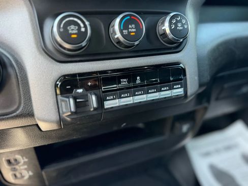 Used 2021 RAM 3500 Tradesman image 17