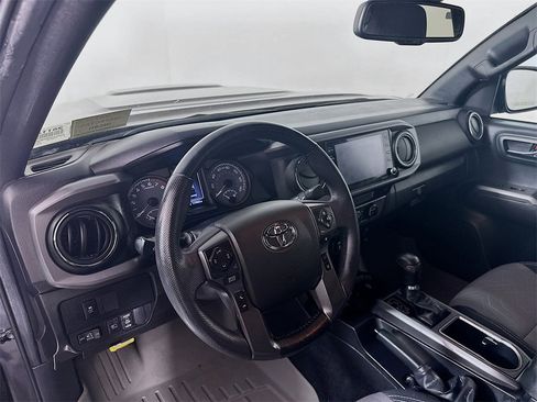 Used 2023 Toyota Tacoma TRD Sport image 29