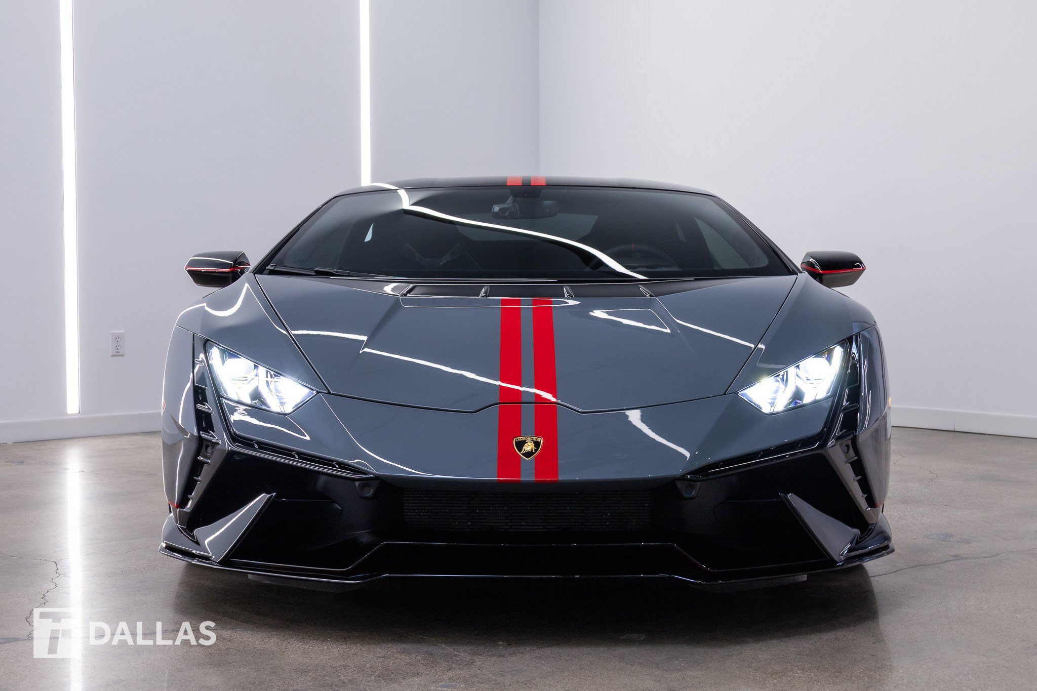 Used 2023 Lamborghini Huracan Tecnica RWD image 20