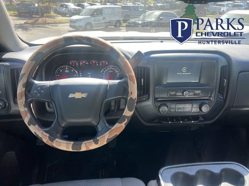 Used 2018 Chevrolet Silverado 1500 Custom w/ Custom Convenience Package image 14