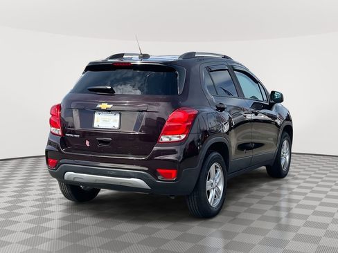 Used 2021 Chevrolet Trax LT w/ LT Convenience Package AWD/4WD image 7